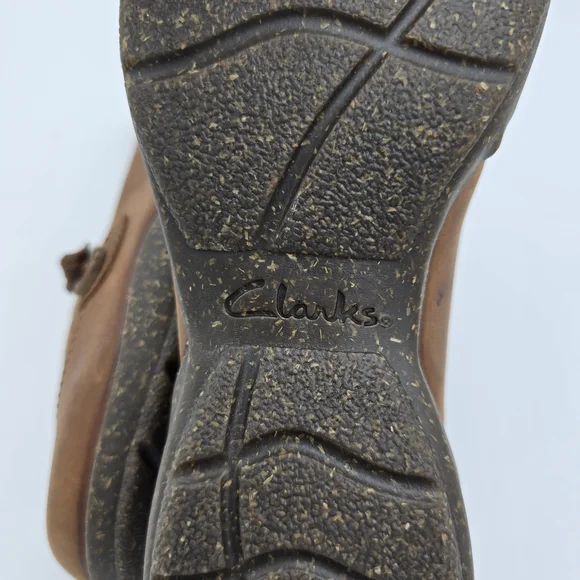 6N - NARROW - Clarks Roseville Sky Women's Slip-Ons, Mahogany Leather, Like New! - Picture 13 of 16